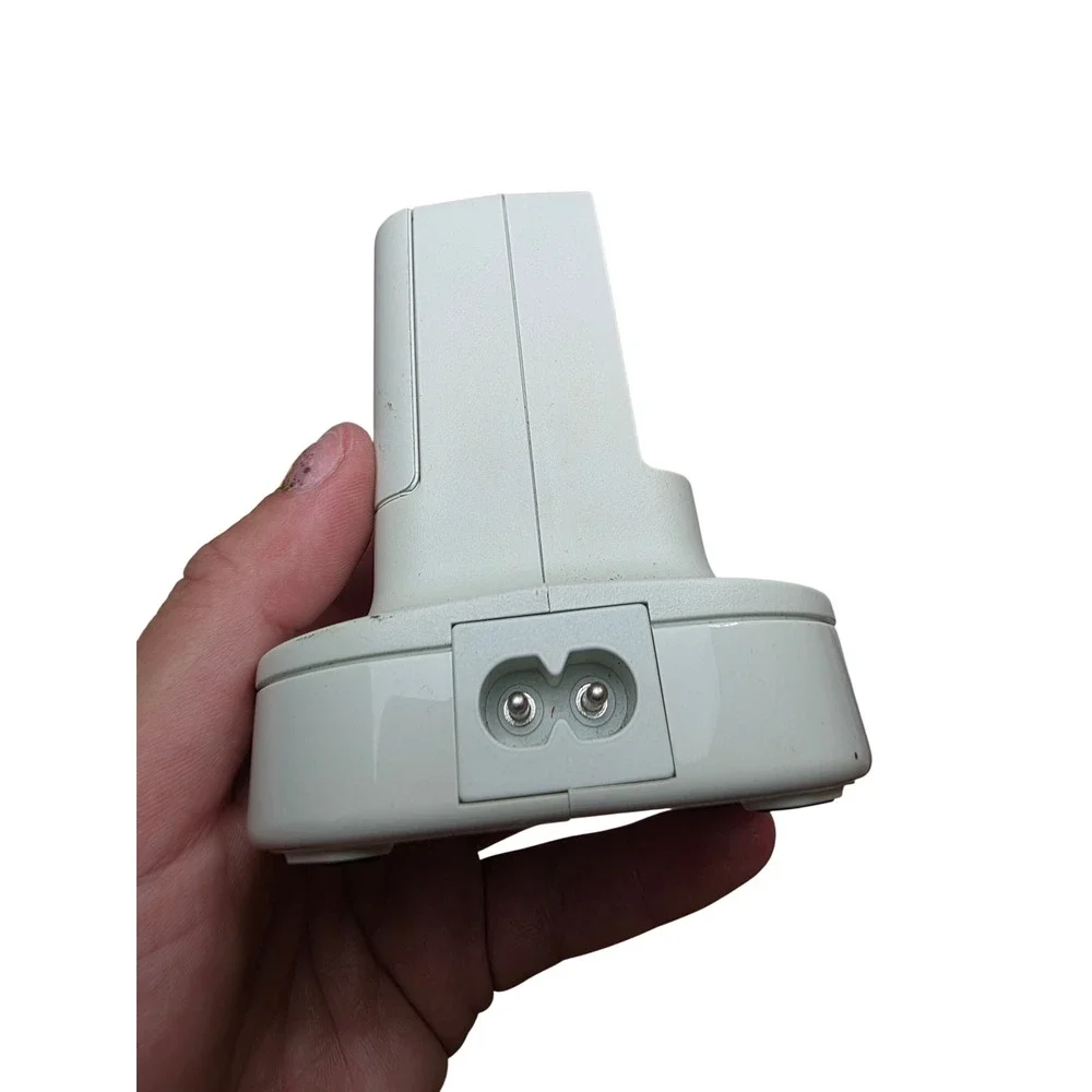 Microsoft Xbox 360 Quick Charge Kit White Charging Station & Battery Pack OEM B3